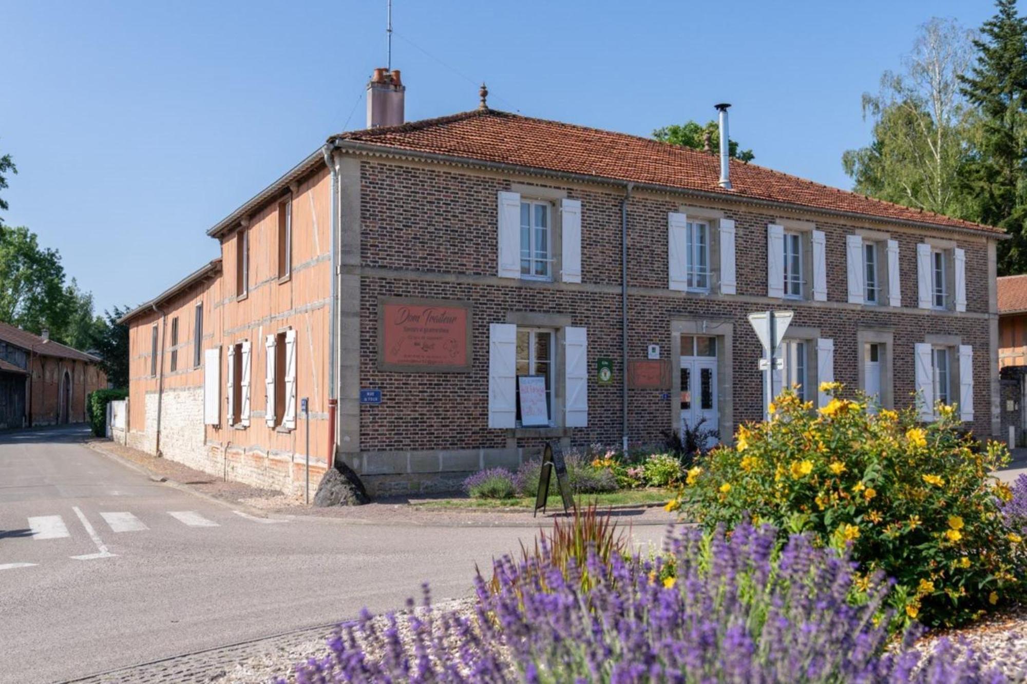 Gite les oiseaux_A Louvemont avec piscine chauffée Villa Esterno foto