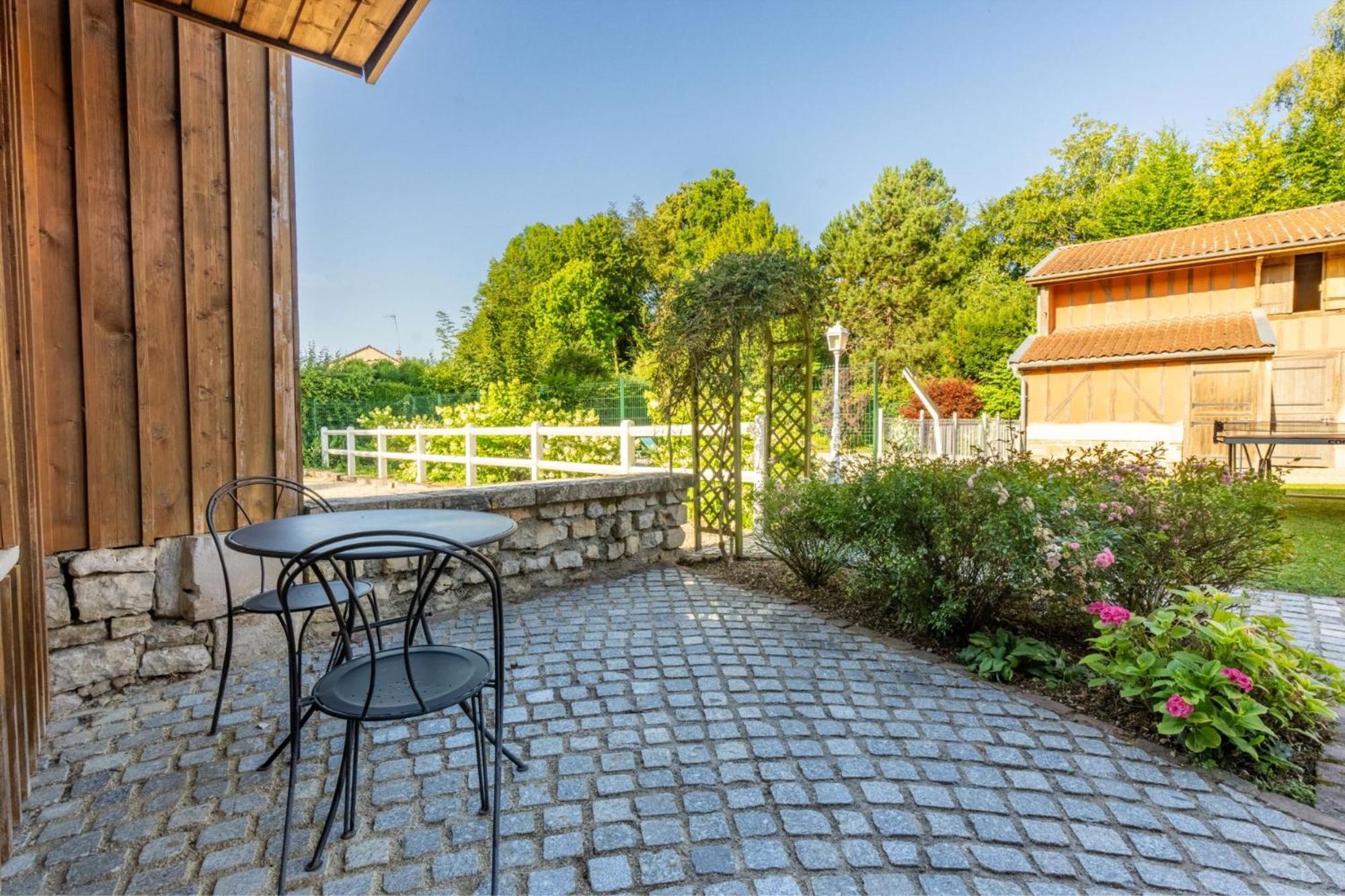 Gite les oiseaux_A Louvemont avec piscine chauffée Villa Esterno foto