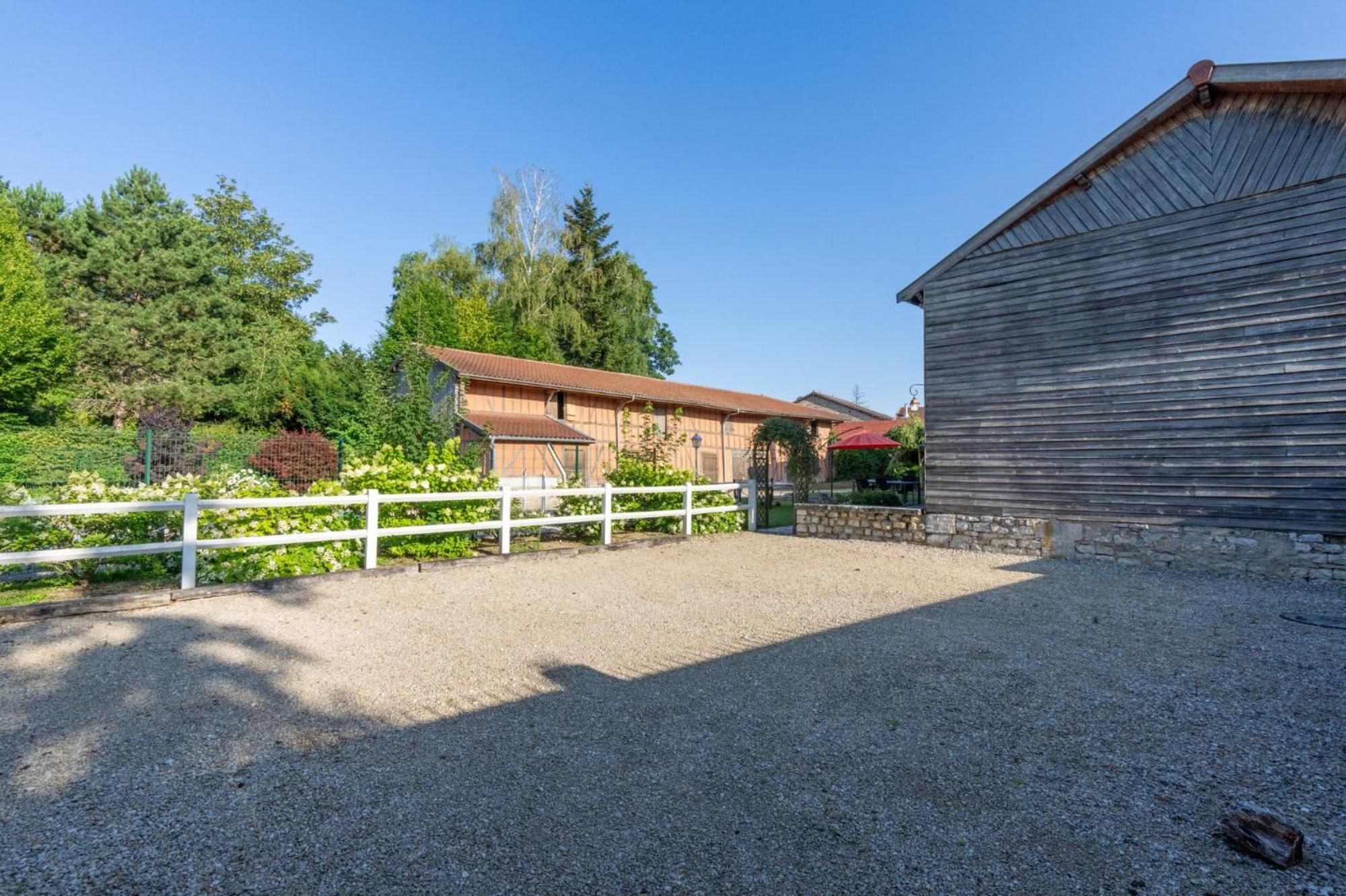 Gite les oiseaux_A Louvemont avec piscine chauffée Villa Esterno foto