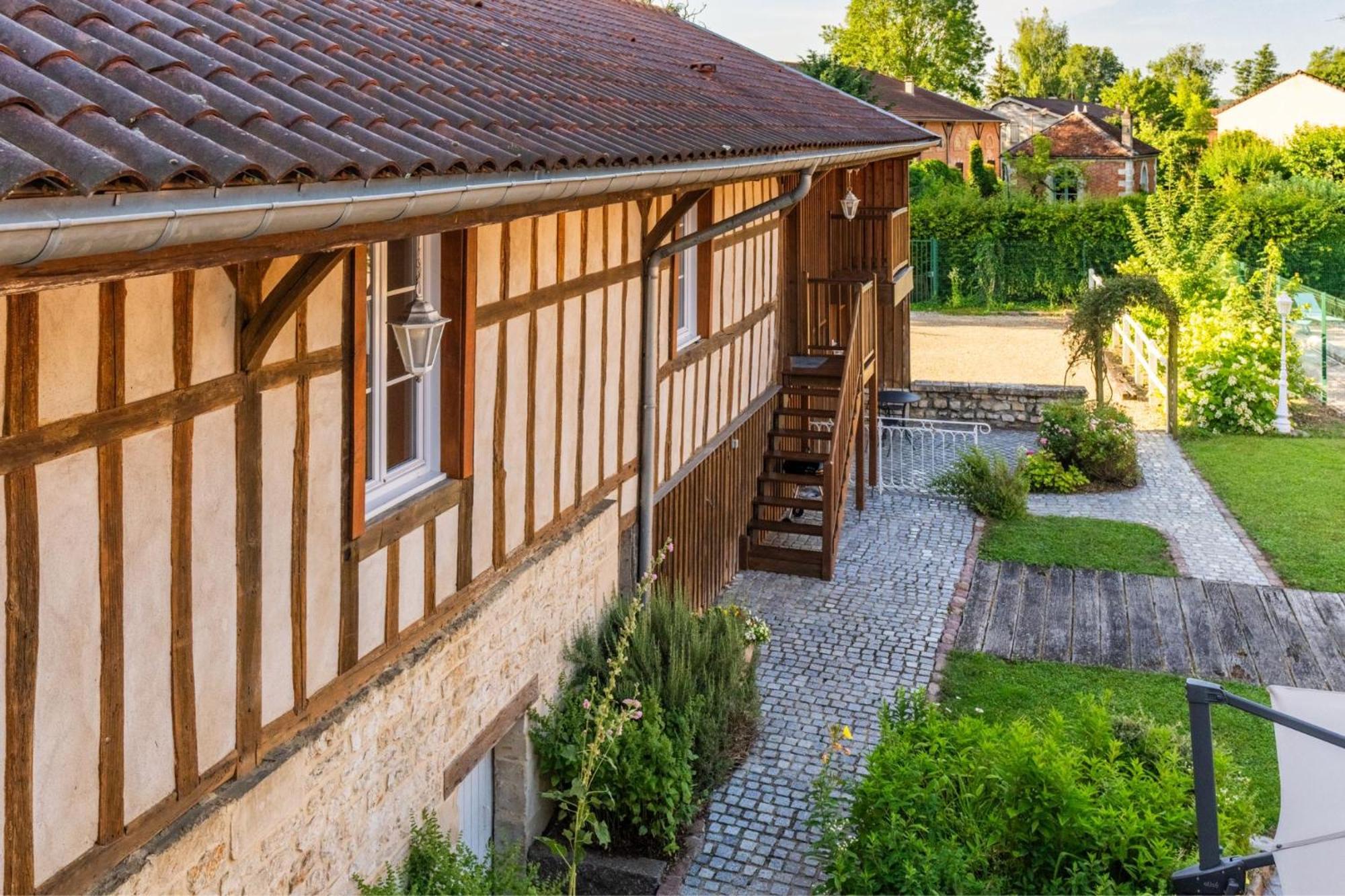 Gite les oiseaux_A Louvemont avec piscine chauffée Villa Esterno foto