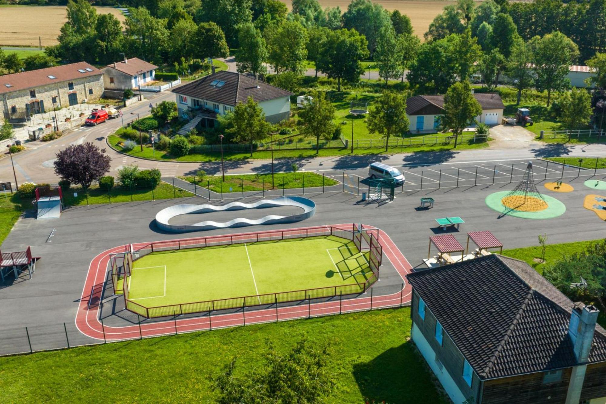 Gite les oiseaux_A Louvemont avec piscine chauffée Villa Esterno foto